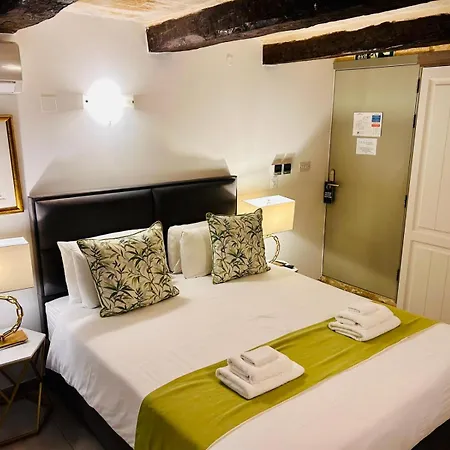 Casa Birmula Boutique